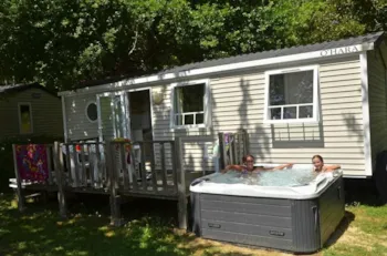 Huuraccommodatie(s) - Casa Vip  2 Slaapkamers Airconditioning 26M² - Spa Privatif - Camping Les Terrasses du Lac