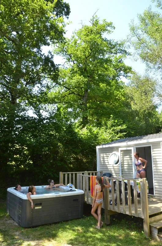 Casa Vip  3 Chambres Climatisé  31M² - Spa Privatif