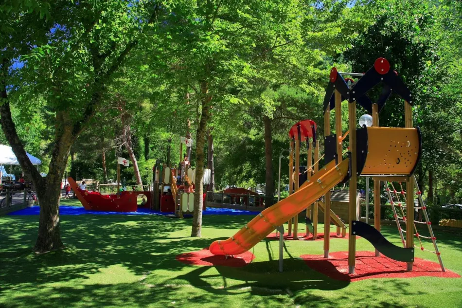 Flower Camping PEYRELADE