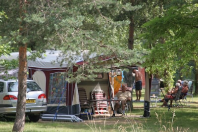 Comfort Package (1 tent, caravan or motorhome / 1 car / electricity 10A)