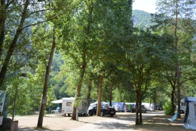 Comfort Package (1 tent, caravan or motorhome / 1 car / electricity 10A)