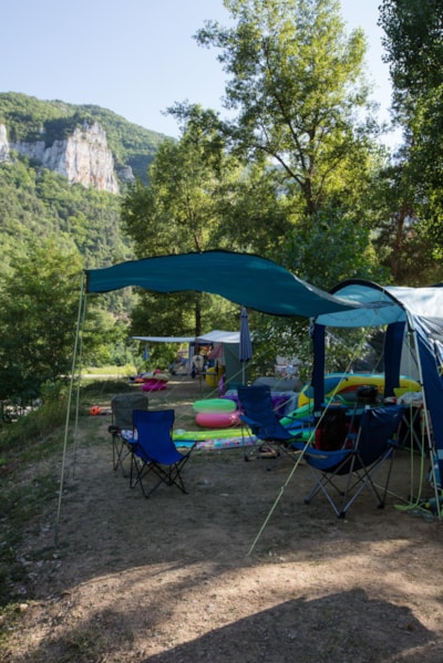 Comfort Package (1 tent, caravan or motorhome / 1 car / electricity 10A)