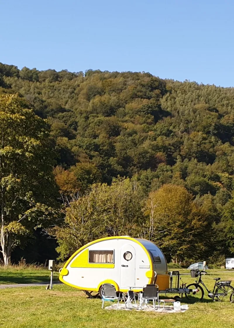 Emplacement Caravane De 200M² En Pleine Nature