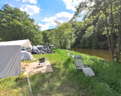 van / camper van pitch of 200m² in the heart of nature — 4