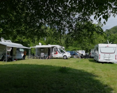 van / camper van pitch of 200m² in the heart of nature — 6