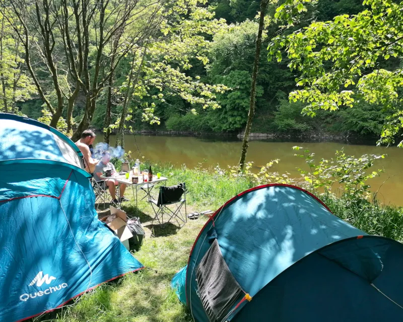 Emplacement Tente De 200M² En Pleine Nature