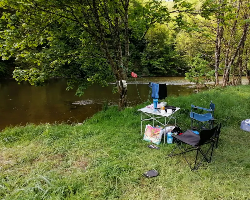 Emplacement Tente De 200M² En Pleine Nature