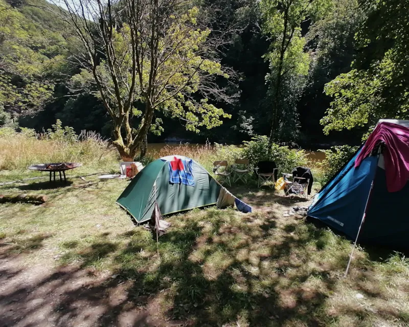 Emplacement Tente De 200M² En Pleine Nature