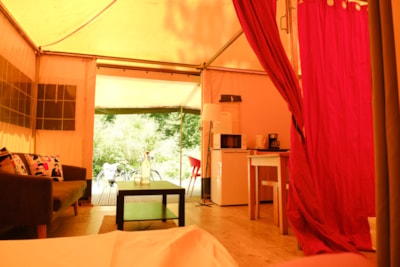 Canvas bungalow in the woods — 3