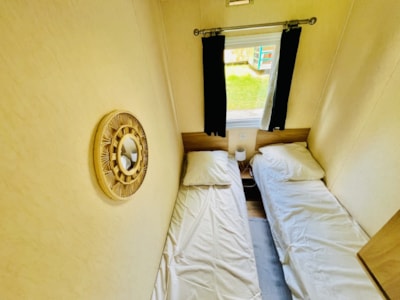 Mobil Home Family — 9