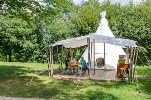 Accommodation - Tipi - image n°1 - Camping**** et Base de Loisirs La Plaine Tonique