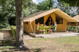 Location - Tente Safari - Camping**** et Base de Loisirs La Plaine Tonique