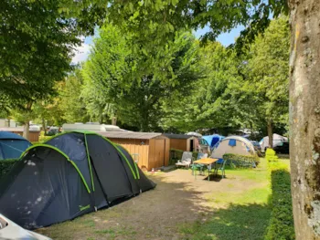 Stellplatz - Top Camp Stellplatz - Camping**** et Base de Loisirs La Plaine Tonique