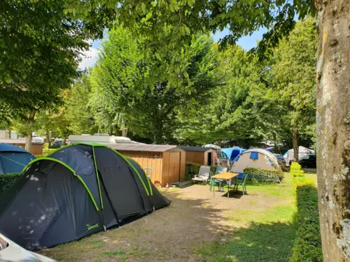 Emplacement - Emplacement Top Camp - image n°1 - Camping**** et Base de Loisirs La Plaine Tonique
