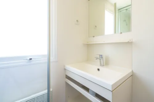 Location - Mobil-Home Maupiti Non Climatisé - image n°5 - Camping**** et Base de Loisirs La Plaine Tonique
