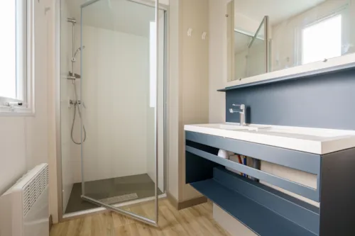 Location - Mobil-Home Wallis Non Climatisé - image n°8 - Camping**** et Base de Loisirs La Plaine Tonique