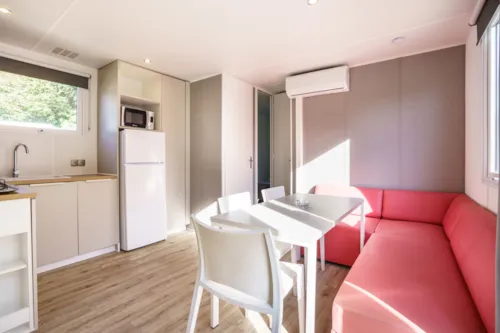 Location - Mobil-Home Wallis Non Climatisé - image n°3 - Camping**** et Base de Loisirs La Plaine Tonique