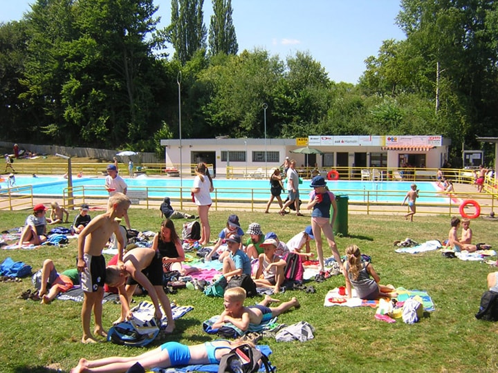 Camping am Waldbad Hameln | PiNCAMP by ADAC