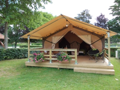 Victoria's Lodge 30m² - 2 bedrooms (without private facilities)