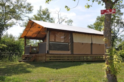 Victoria's Lodge 30m² - 2 bedrooms (without private facilities)