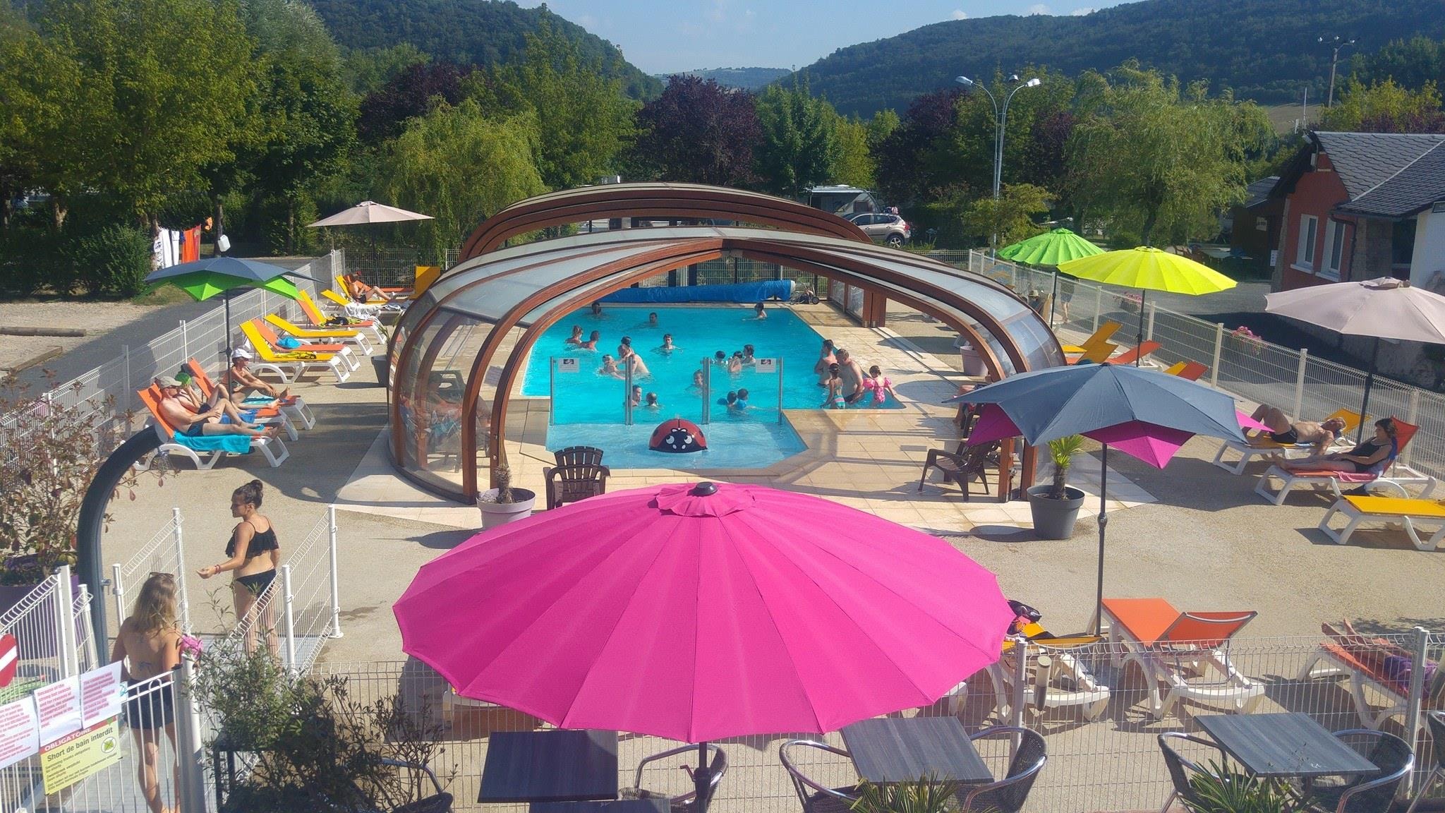 Camping LES CALQUIERES — Photo 1