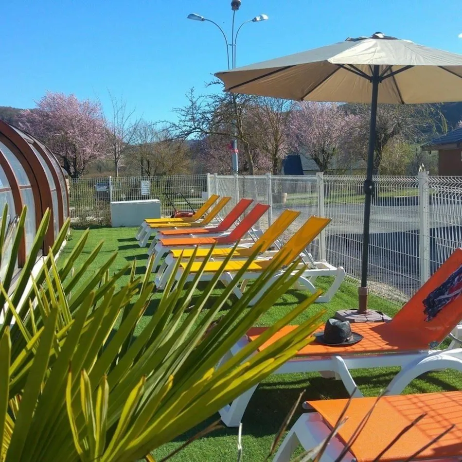 Camping LES CALQUIERES