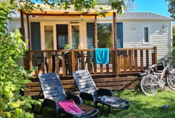 Huuraccommodatie(s) - Stacaravan  Sunny Met Airconditioning  30 M² - 2 Slaapkamers - Camping LES CALQUIERES