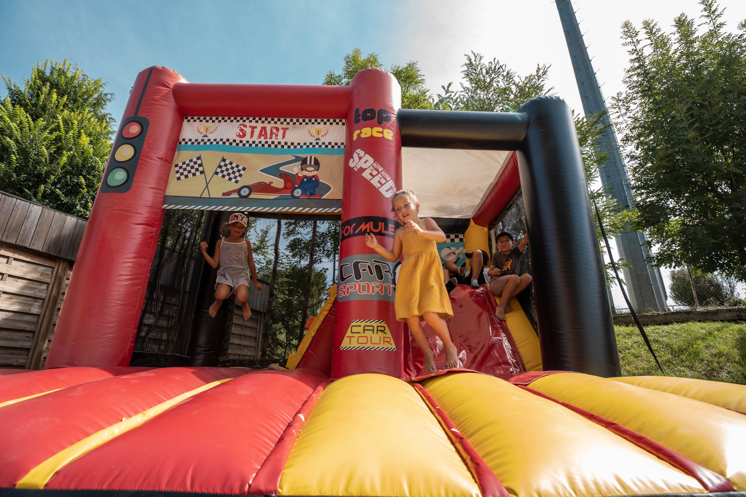 Camping LES CALQUIERES — Photo 9