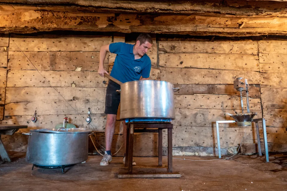 Camping LES CALQUIERES