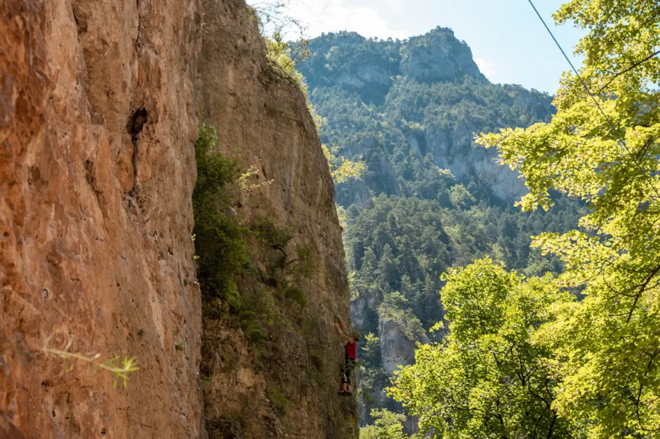 Camping LES CALQUIERES