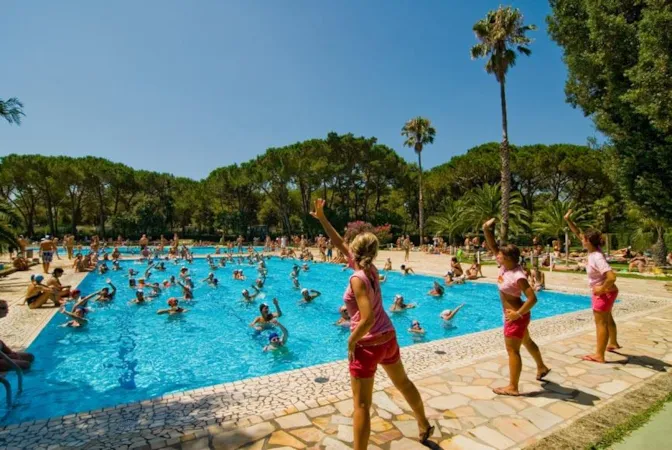 Baia Domizia Villaggio Camping - image n°1 - Camping Direct