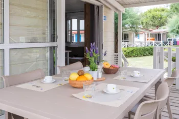 Mietunterkunft - Lodge Comfort Maxi Animali Non Ammessi - Club del Sole Vigna sul Mar Family Collection