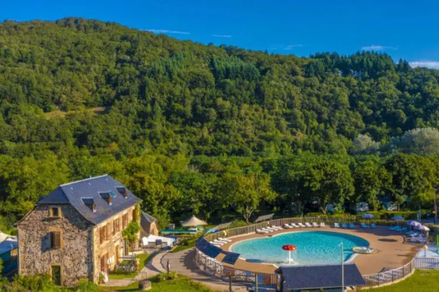 Ushuaïa Villages - Camping  Les Rives d'Olt et Aubrac