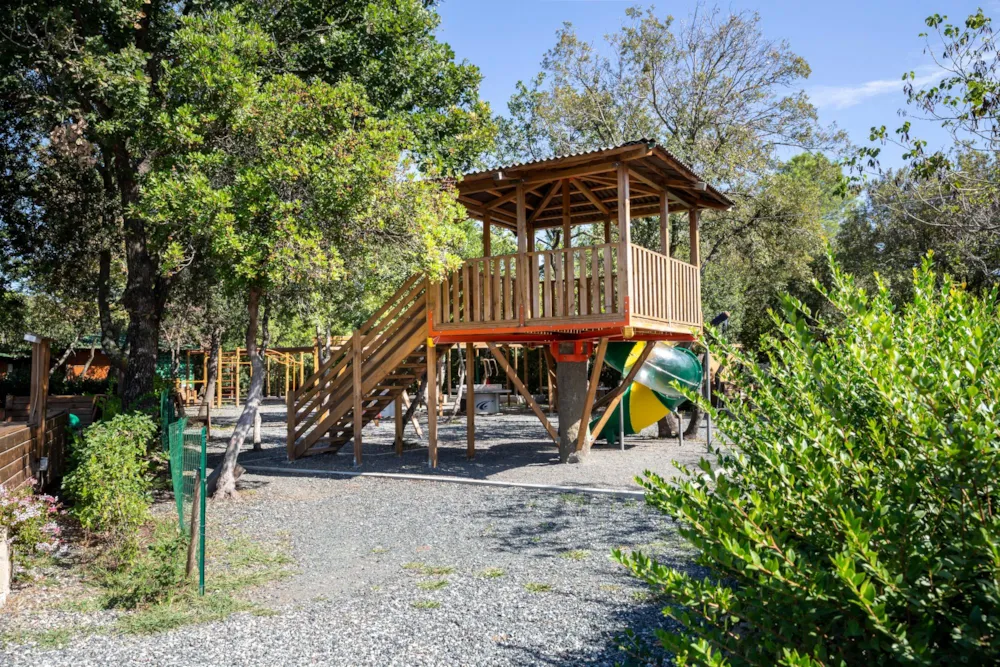 hu Montescudaio village - image n°8 - Camping Direct