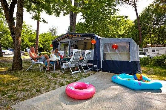 Emplacement Standard Camping-Car / Caravane / Tente