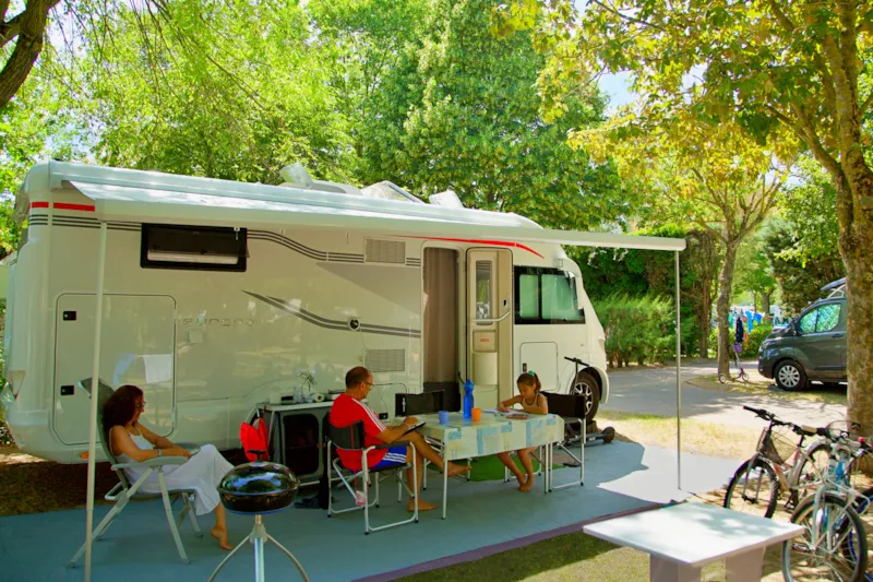 Emplacement Standard 90M²