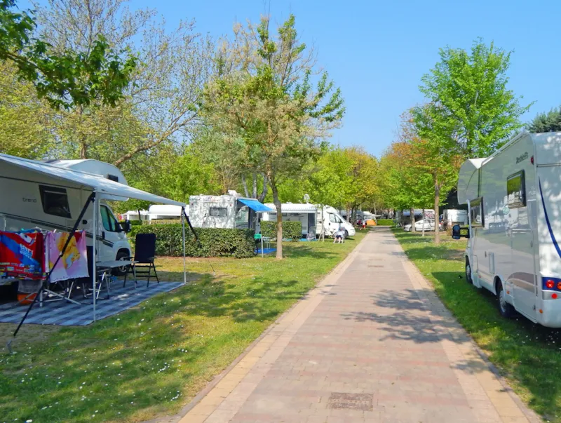 Emplacement Maxi 115/150 M²