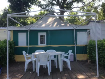 Location - Bungalow Toilé Avec Sanitaire 25 M² - Camping Le Saint Etienne
