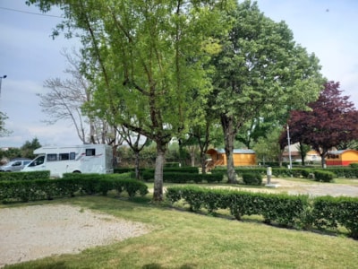 Camping package (pitch, 2 people, 1 vehicle)