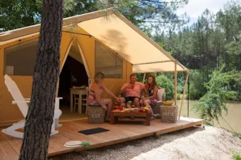 Mietunterkunft - Cotton Zelt-Lodge Natur 25M² / 2 Zimmer - Überdachte Terrasse (Ohne Sanitäranlagen) - Camping Domaine de  La SERRE