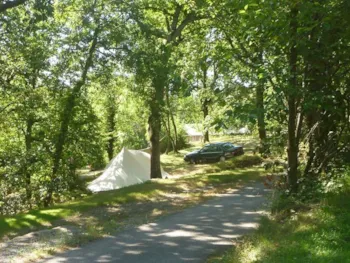 Stellplatz - Stellplatz Nature - Camping Domaine de  La SERRE