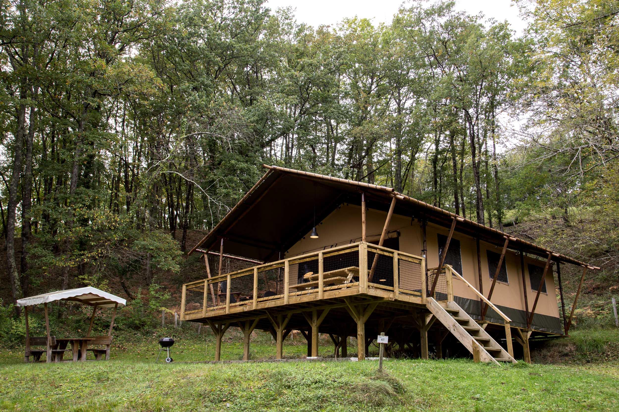 Location - Tente Safari Woodloge Luxe          3 Chambres - Terrasse Couverte - Camping La Serre