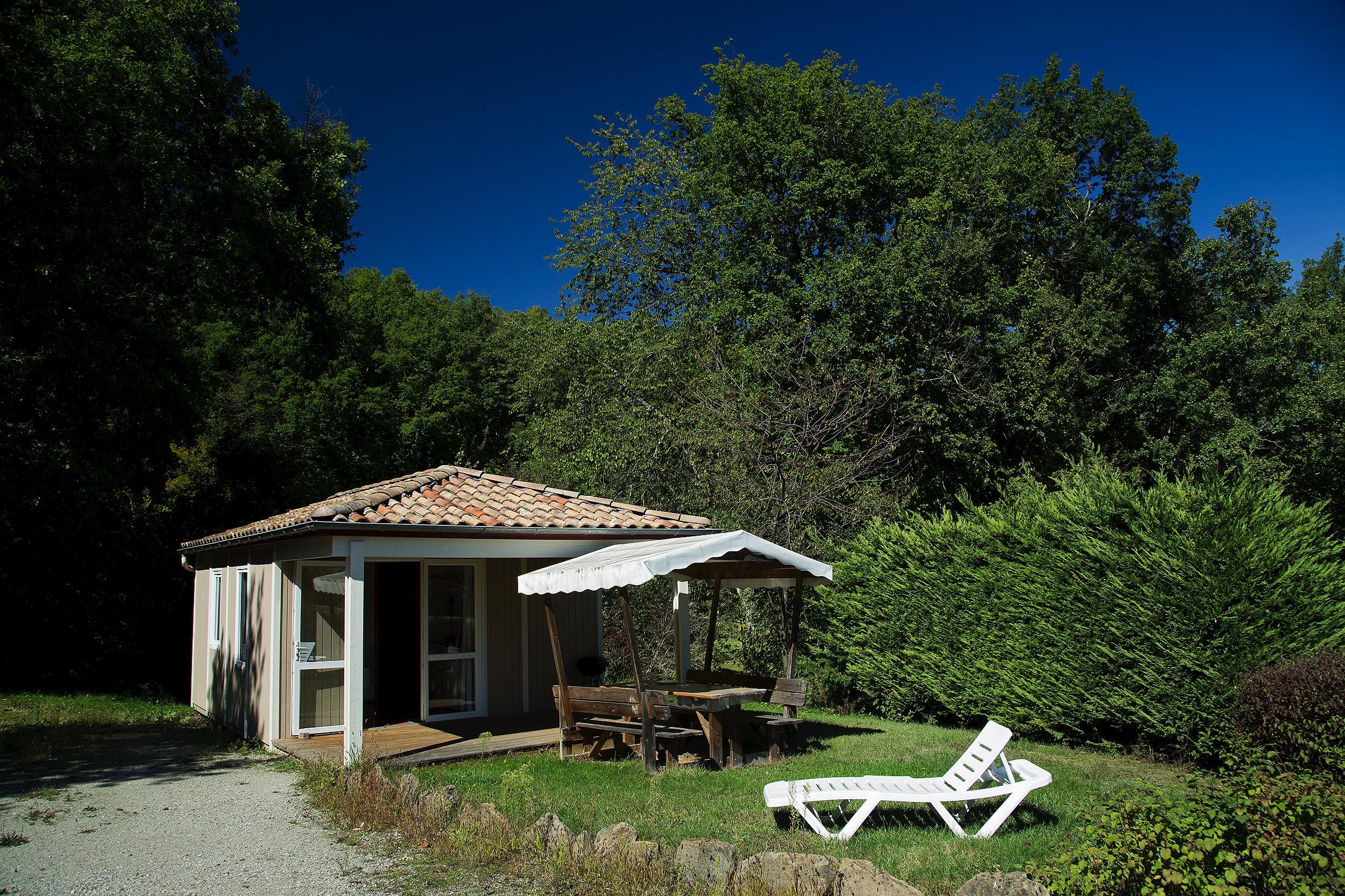 Location - Chalet Eden / 2 Chambres - Terrasse - Camping La Serre