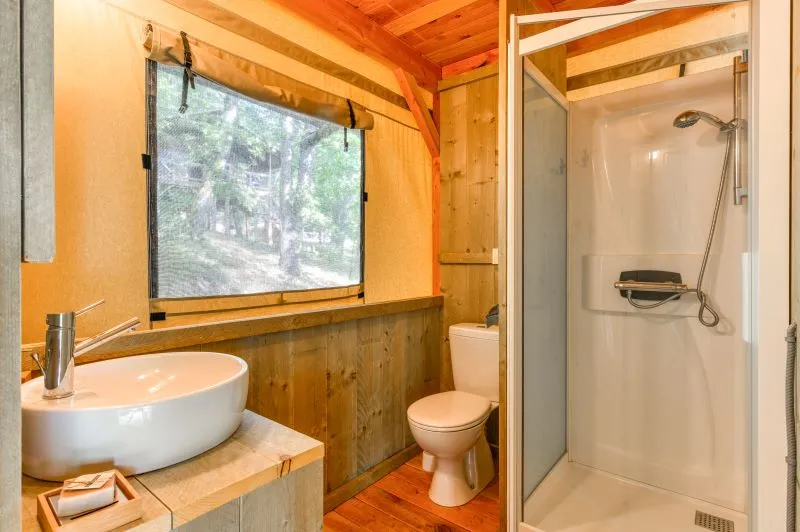 Tente Safari Lodge Okavango Premium        57 M² / 3 Chambres - Terrasse Couverte