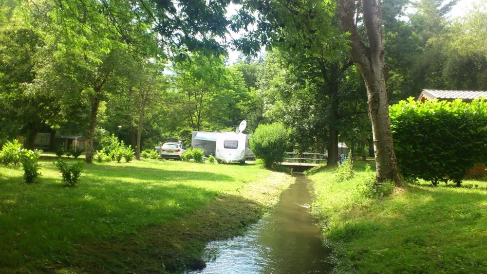 Wellness Sport Camping Ax-les-thermes - image n°3 - Camping Direct