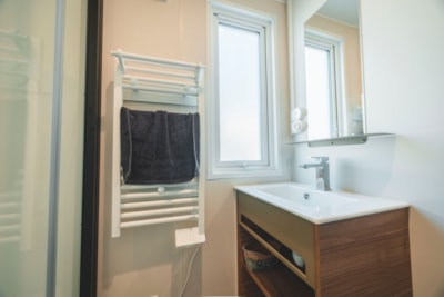 PREMIUM MOBILE HOME FOR 4/6 PEOPLE | 33 M² | 2 BATHROOMS | COVERED WOODEN TERRACE