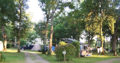 Camping pitch - — 3