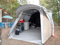 Accommodation - Tente Équipée 4 Personnes (Samedi À Samedi Du 8/07 Au 26/08) - Camping Le Roc del Rey