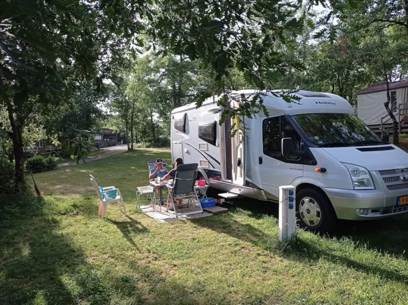 Forfait Confort - Emplacement + Tente Ou Caravane + 1 Voiture + Electricité