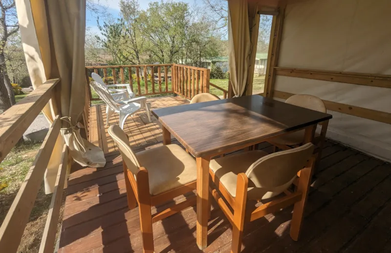 Mobil Home Toile Tithome Avec Sanitaire